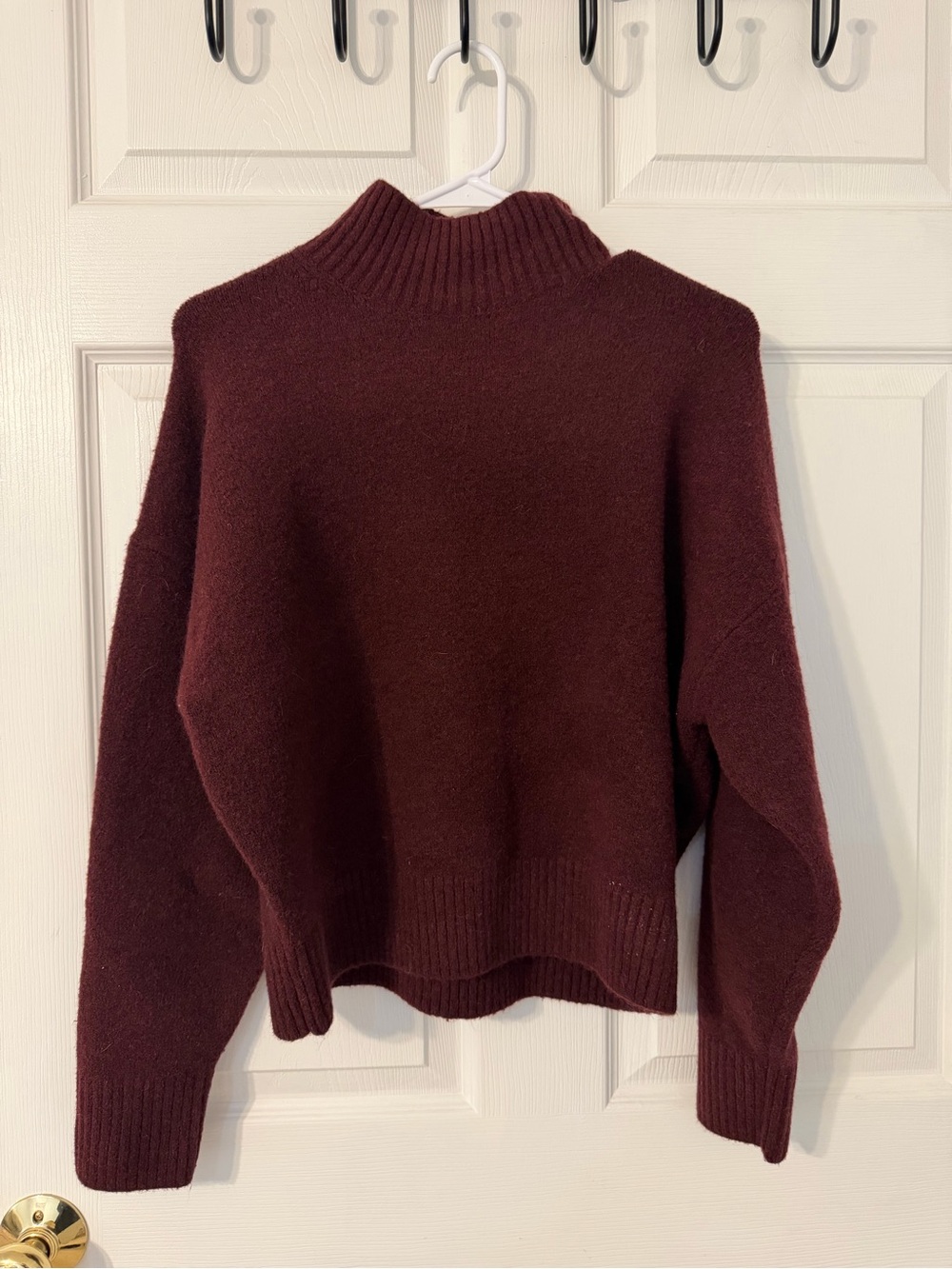 Zara Women's Ribbed Funnel Neck Sweater in Burgundy